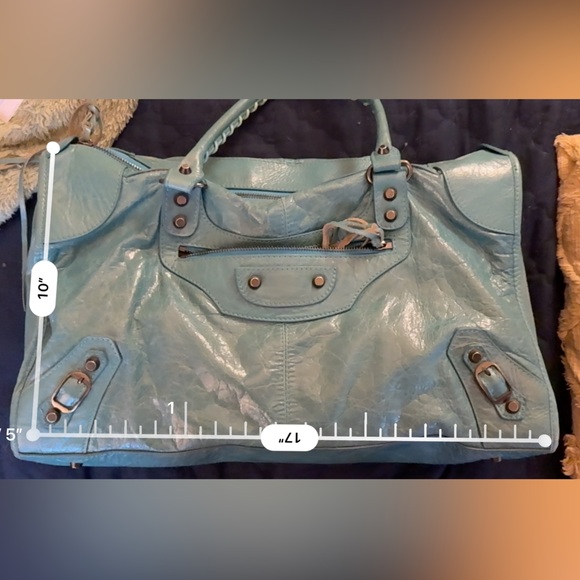 Authentic Balenciaga bag - Picture 10 of 17